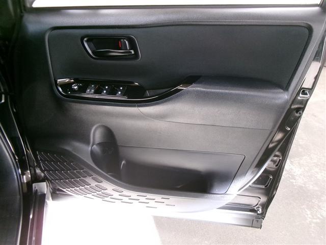 ノア Si フルセグ メモリーナビ DVD再生 ミュージックプレイヤー接続可 バックカメラ 衝突被害軽減システム ETC 両側電動スライド LEDヘッドランプ ウオークスルー 乗車定員7人 3列シート 記録簿(8枚目)