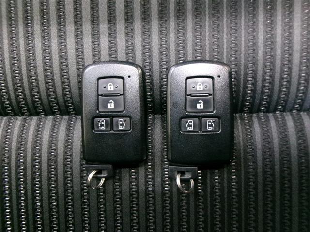 ノア Si フルセグ メモリーナビ DVD再生 ミュージックプレイヤー接続可 バックカメラ 衝突被害軽減システム ETC 両側電動スライド LEDヘッドランプ ウオークスルー 乗車定員7人 3列シート 記録簿(34枚目)