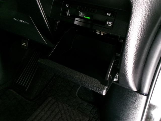 ノア Si フルセグ メモリーナビ DVD再生 ミュージックプレイヤー接続可 バックカメラ 衝突被害軽減システム ETC 両側電動スライド LEDヘッドランプ ウオークスルー 乗車定員7人 3列シート 記録簿(37枚目)