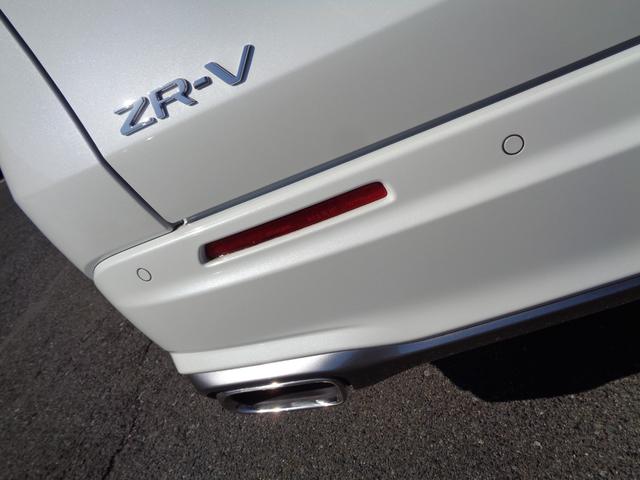 ＺＲ－Ｖ ｅ：ＨＥＶ　Ｚ　ホンダセンシング　９インチフルセグナビ　マルチビューカメラ　レーダークルーズコントロール　パドルシフト　ＥＴＣ２．０　レザーシート　ＢＯＳＥサウンド　前後ドライブレコーダー　パワーバックドア（32枚目）