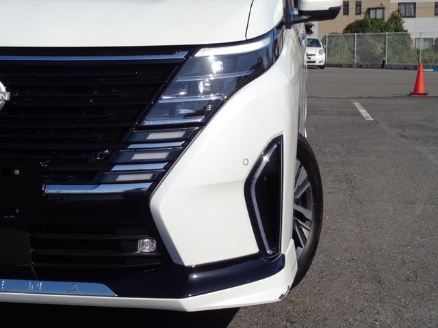 セレナ ｅ－パワー　ハイウェイスターＶ　雹凹有　エマージェンシーブレーキ　１２．３インチフルセグナビ　アラウンドビューモニター　両側電動スライドドア　プロパイロット　防水シート　ＥＴＣ２．０　前後ドライブレコーダー　ＡＣ１００Ｖ電源（15枚目）
