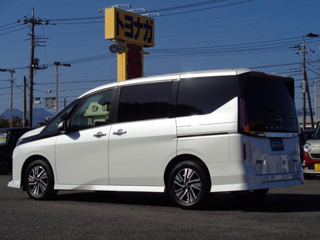 セレナ ｅ－パワー　ハイウェイスターＶ　雹凹有　エマージェンシーブレーキ　１２．３インチフルセグナビ　アラウンドビューモニター　両側電動スライドドア　プロパイロット　防水シート　ＥＴＣ２．０　前後ドライブレコーダー　ＡＣ１００Ｖ電源（67枚目）