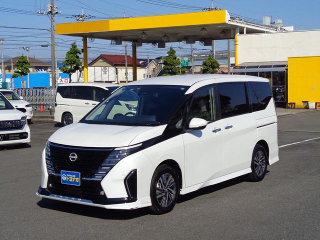 セレナ ｅ－パワー　ハイウェイスターＶ　雹凹有　エマージェンシーブレーキ　１２．３インチフルセグナビ　アラウンドビューモニター　両側電動スライドドア　プロパイロット　防水シート　ＥＴＣ２．０　前後ドライブレコーダー　ＡＣ１００Ｖ電源（68枚目）