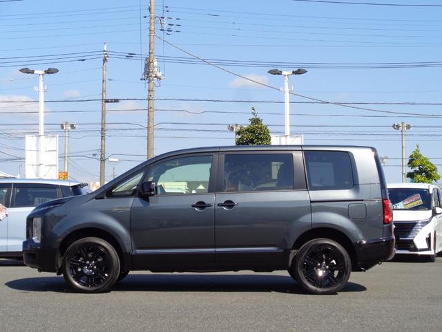 MITSUBISHI DELICA D:5 CHAMONIX