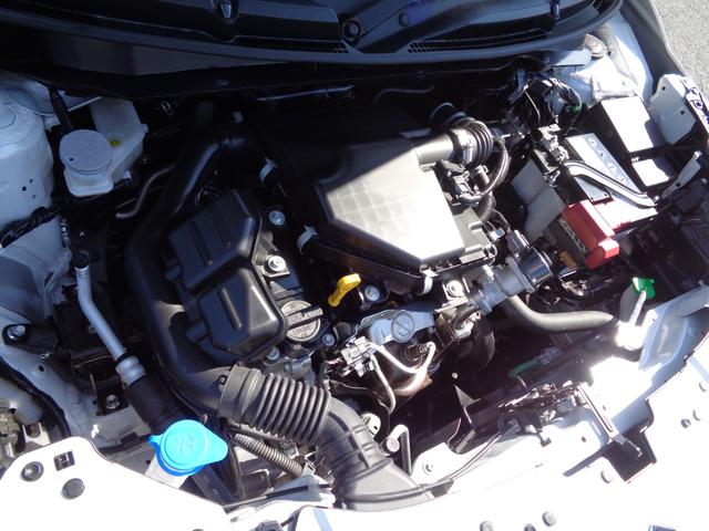 スイフト ハイブリッドＭＸ　デュアルセンサーブレーキＩＩ　全方位モニター付９インチコネクト機能付フルセグナビ　ＬＥＤヘッドライト　レーダークルーズコントロール　コーナーセンサー　シートヒーター　セキュリティアラーム（13枚目）