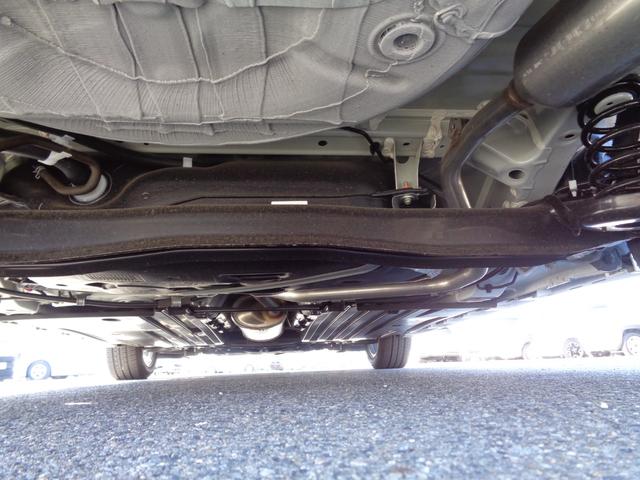 スイフト ハイブリッドＭＸ　デュアルセンサーブレーキＩＩ　全方位モニター付９インチコネクト機能付フルセグナビ　ＬＥＤヘッドライト　レーダークルーズコントロール　コーナーセンサー　シートヒーター　セキュリティアラーム（26枚目）