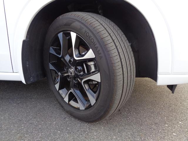 ZR-V e:HEV Z 4WD ホンダセンシング 9インチフルセグナビ マルチビューモニター パワーバックドア レーダークルーズコントロール シートヒーター ETC2.0 コーナーセンサー パドルシフト LEDヘッドライト(14枚目)