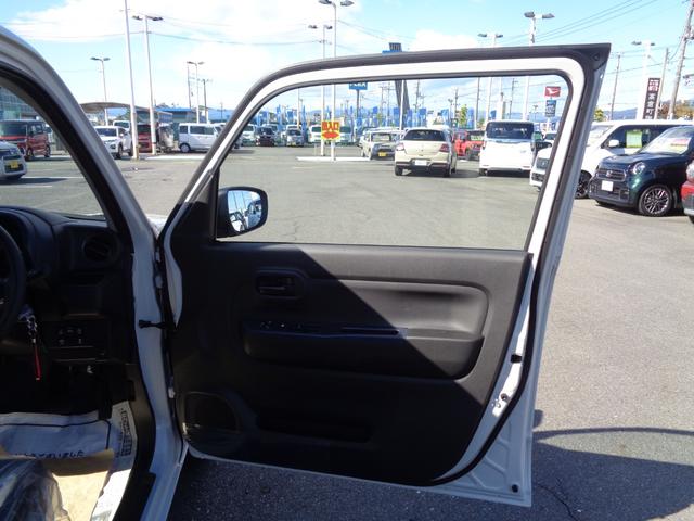 アルト L バックアイカメラ スズキコネクト対応通信機装着車 デュアルセンサーブレーキII キーレスエントリー オートライト シートヒーター コーナーセンサー セキュリティアラーム カーテンエアバッグ(45枚目)