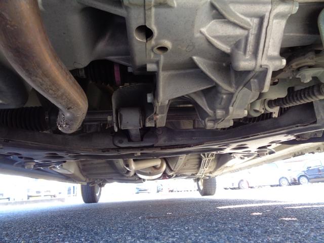 アルト Ｆ　小雹凹　地デジメモリーナビ　キーレスエントリー　ＥＴＣ　ドライブレコーダー　ＭＴモード　横滑防止装置　セキュリティアラーム　フロアマット　ドアバイザー　社外アルミ（26枚目）