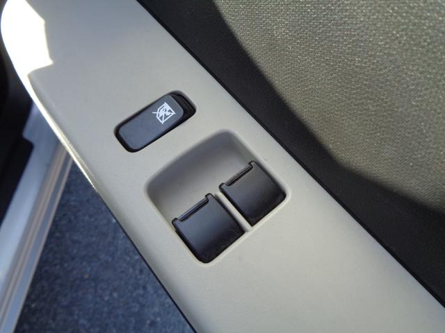 アルト Ｆ　小雹凹　地デジメモリーナビ　キーレスエントリー　ＥＴＣ　ドライブレコーダー　ＭＴモード　横滑防止装置　セキュリティアラーム　フロアマット　ドアバイザー　社外アルミ（30枚目）