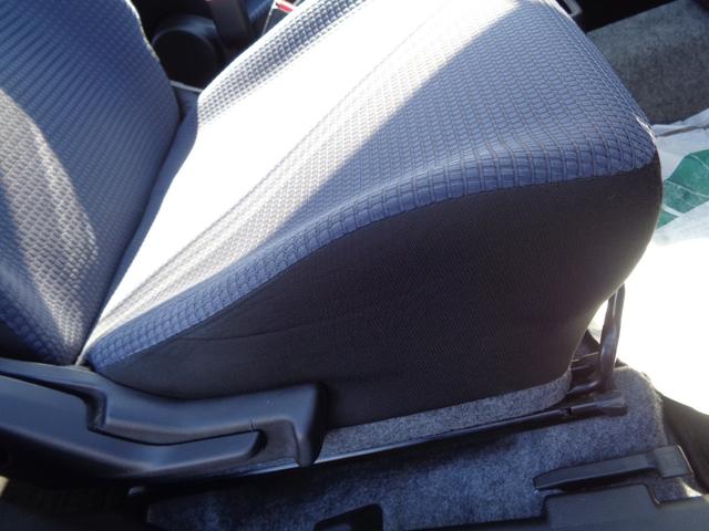 アルト Ｆ　小雹凹　地デジメモリーナビ　キーレスエントリー　ＥＴＣ　ドライブレコーダー　ＭＴモード　横滑防止装置　セキュリティアラーム　フロアマット　ドアバイザー　社外アルミ（31枚目）