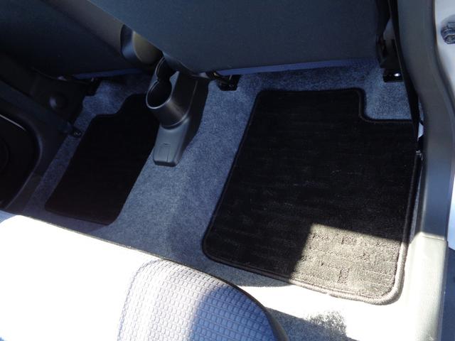 アルト Ｆ　小雹凹　地デジメモリーナビ　キーレスエントリー　ＥＴＣ　ドライブレコーダー　ＭＴモード　横滑防止装置　セキュリティアラーム　フロアマット　ドアバイザー　社外アルミ（33枚目）