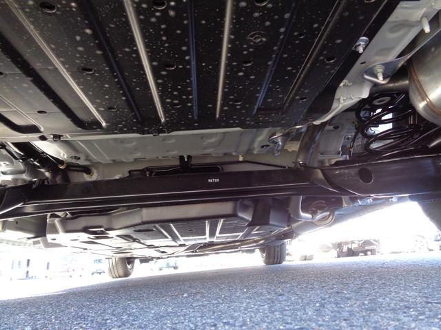 フリード ｅ：ＨＥＶクロスター　ホンダセンシング　９インチディスプレイオーディオ　バックカメラ　両側電動スライドドア　レーダークルーズコントロール　ＬＥＤヘッドライト　コーナーセンサー　シートヒーター　セキュリティアラーム（26枚目）