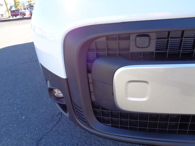 フリード ｅ：ＨＥＶクロスター　ホンダセンシング　９インチディスプレイオーディオ　バックカメラ　両側電動スライドドア　レーダークルーズコントロール　ＬＥＤヘッドライト　コーナーセンサー　シートヒーター　セキュリティアラーム（32枚目）