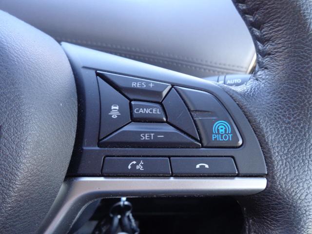 セレナ ｅ－パワー　ハイウェイスターＶ　エマージェンシーブレーキ　１０インチフルセグナビ　アラウンドビューモニター　後席モニター　プロパイロット　両側電動スライドドア　ＬＥＤヘッドライト　ＥＴＣ　コーナーセンサー　ドライブレコーダー（10枚目）