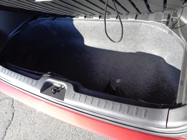 セレナ ｅ－パワー　ハイウェイスターＶ　エマージェンシーブレーキ　１０インチフルセグナビ　アラウンドビューモニター　後席モニター　プロパイロット　両側電動スライドドア　ＬＥＤヘッドライト　ＥＴＣ　コーナーセンサー　ドライブレコーダー（29枚目）