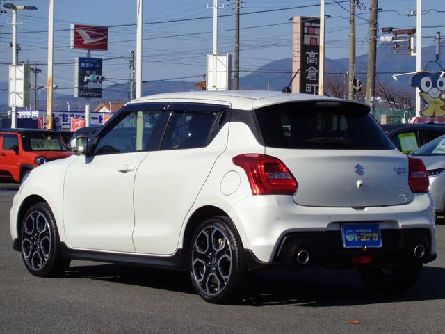 トヨナガ六郷店にアクセスありがとうございます！軽量化技術とともに走行性能を向上させた新型スイフトをベースに、日常での使いやすさを確保しながら、より高性能なホットハッチバックへと進化！