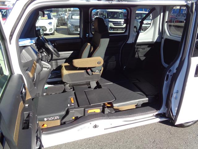 N-VAN ファン スタイル+ネイチャー 雹凹有 ホンダセンシング 8インチフルセグインターナビ バックカメラ LEDヘッドライト レーダークルーズコントロール 両側スライドドア リアコーナーセンサー リアダークガラス セキュリティアラーム(18枚目)