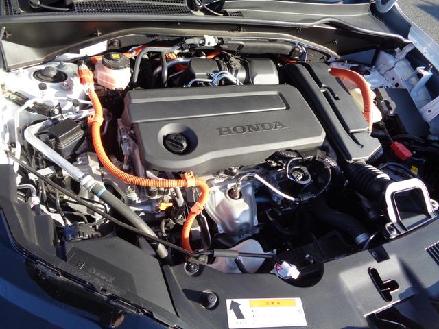 ＺＲ－Ｖ ｅ：ＨＥＶ　Ｚ　ホンダセンシング　９インチフルセグナビ　マルチビューカメラ　レーダークルーズコントロール　ＬＥＤヘッドライト　パドルシフト　パワーバックドア　ＥＴＣ２．０　前後ドライブレコーダー　ステアリングヒーター（12枚目）