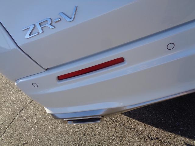ＺＲ－Ｖ ｅ：ＨＥＶ　Ｚ　ホンダセンシング　９インチフルセグナビ　マルチビューカメラ　レーダークルーズコントロール　ＬＥＤヘッドライト　パドルシフト　パワーバックドア　ＥＴＣ２．０　前後ドライブレコーダー　ステアリングヒーター（32枚目）