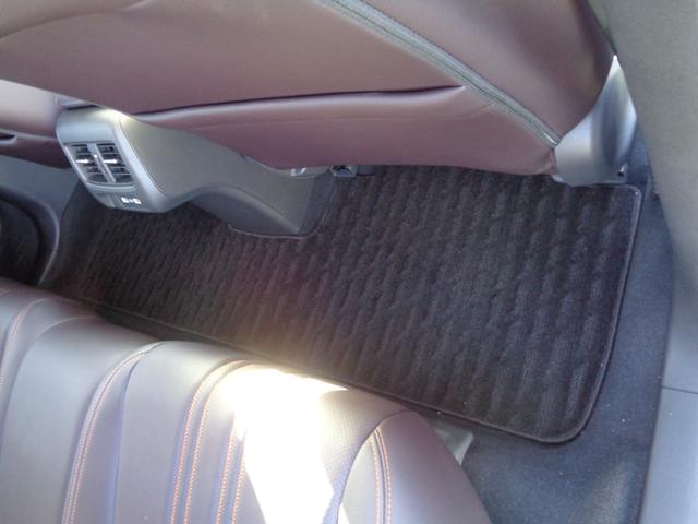 ＺＲ－Ｖ ｅ：ＨＥＶ　Ｚ　ホンダセンシング　９インチフルセグナビ　マルチビューカメラ　レーダークルーズコントロール　ＬＥＤヘッドライト　パドルシフト　パワーバックドア　ＥＴＣ２．０　前後ドライブレコーダー　ステアリングヒーター（42枚目）