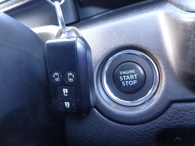 ソリオバンディット ハイブリッドＭＶ　雹凹有　ワンオーナー　デュアルカメラブレーキ　１０インチフルセグナビ　全方位カメラ　後席モニター　両側電動スライドドア　ＥＴＣ　シートヒーター　ヘッドアップディスプレイ　セキュリティアラーム（8枚目）