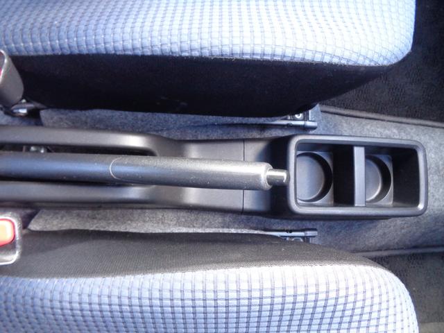 アルト Ｌ　セーフティサポート装着車　デュアルセンサーブレーキ　フルセグＳＤナビ　ＥＴＣ　キーレスエントリー　オートライト　リアコーナーセンサー　シートヒーター　セキュリティアラーム　フロアマット（40枚目）