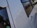 雹の為運転席側リアクォーターに凹みがあります。