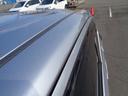 雹の為ルーフサイドに凹みがあります。