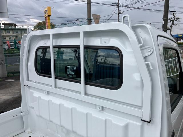 キャリイトラック 　４ＷＤ　ぬかるみ脱出アシスト　誤発進抑制機能　後方誤発進抑制機能　ハイビームアシスト　Ｗエアバッグ　アイドリングストップキーレスエントリー　パワーウィンドウ　パワーステアリング（35枚目）