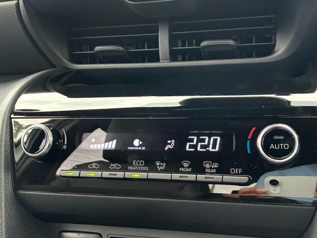 ヤリスクロス ハイブリッドZ 全方位モニター ナビ フルセグTV ETC2.0 アダプティブハイビーム トヨタチームメイト デジタルキー フロアマット シートヒーター ステアリングヒーター パワーシート 8インチディスプレイ(12枚目)