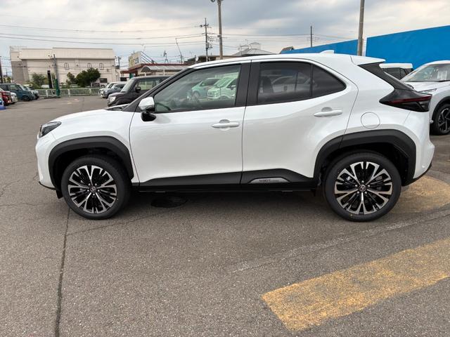 ヤリスクロス ハイブリッドZ 全方位モニター ナビ フルセグTV ETC2.0 アダプティブハイビーム トヨタチームメイト デジタルキー フロアマット シートヒーター ステアリングヒーター パワーシート 8インチディスプレイ(32枚目)