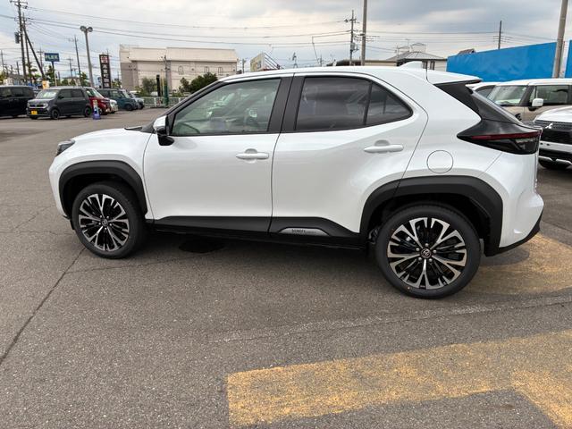 ヤリスクロス ハイブリッドZ 全方位モニター ナビ フルセグTV ETC2.0 アダプティブハイビーム トヨタチームメイト デジタルキー フロアマット シートヒーター ステアリングヒーター パワーシート 8インチディスプレイ(33枚目)