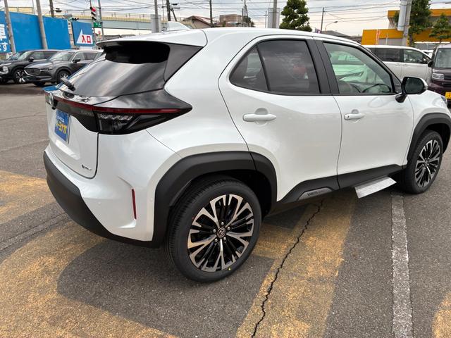 ヤリスクロス ハイブリッドZ 全方位モニター ナビ フルセグTV ETC2.0 アダプティブハイビーム トヨタチームメイト デジタルキー フロアマット シートヒーター ステアリングヒーター パワーシート 8インチディスプレイ(42枚目)