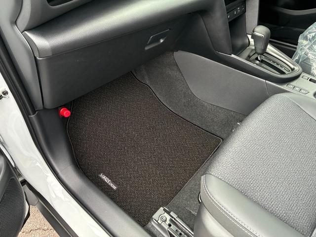 ヤリスクロス ハイブリッドZ 全方位モニター ナビ フルセグTV ETC2.0 アダプティブハイビーム トヨタチームメイト デジタルキー フロアマット シートヒーター ステアリングヒーター パワーシート 8インチディスプレイ(60枚目)