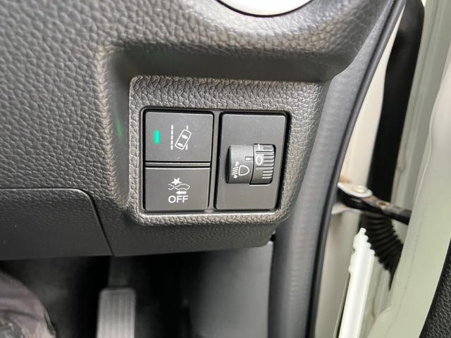 Ｎ－ＢＯＸカスタム Ｌ　純正８インチプレミアムインターナビ　バックカメラ　ビルトインＥＴＣ　シートヒーター　ＬＥＤヘッドライト　ステアリングスイッチ　アダプティブクルーズコントロール　パワースライドドア　雹凹（26枚目）