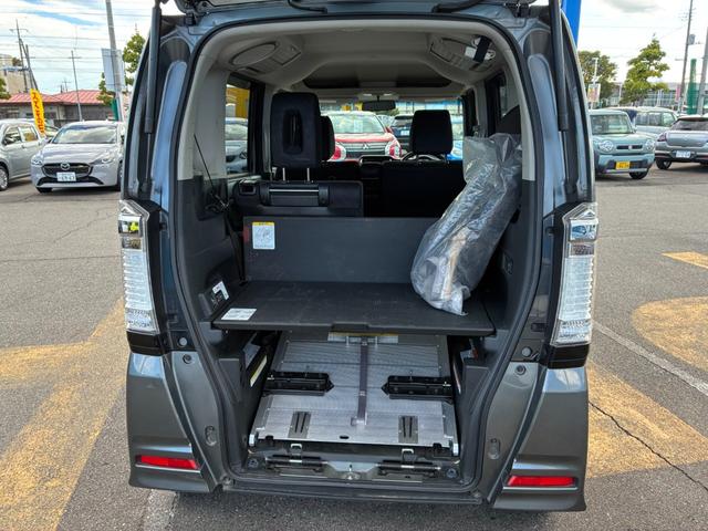 Ｎ－ＢＯＸ＋カスタム Ｇ　車いす仕様車　ナビＴＶ　バックカメラ　ＥＴＣ　ＨＩＤ　雹凹（29枚目）