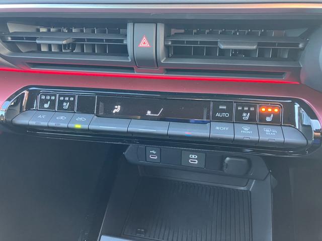 プリウス Z Z 純正12.3型ディスプレイオーディオ 全周囲カメラ ETC2.0 アダプティブクルーズコントロール ステアリングヒーター シートヒーター シートベンチレーション パワーバックドア パワーシート(13枚目)