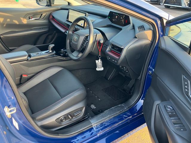 プリウス Z Z 純正12.3型ディスプレイオーディオ 全周囲カメラ ETC2.0 アダプティブクルーズコントロール ステアリングヒーター シートヒーター シートベンチレーション パワーバックドア パワーシート(32枚目)