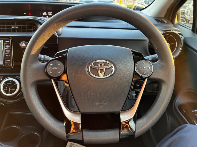 アクア Sスタイルブラック 純正ナビ TV Bluetooth コーナーセンサー LEDヘッドライト ビルトインETC スマートキー フロアマット ドアバイザー ステアリングスイッチ(12枚目)