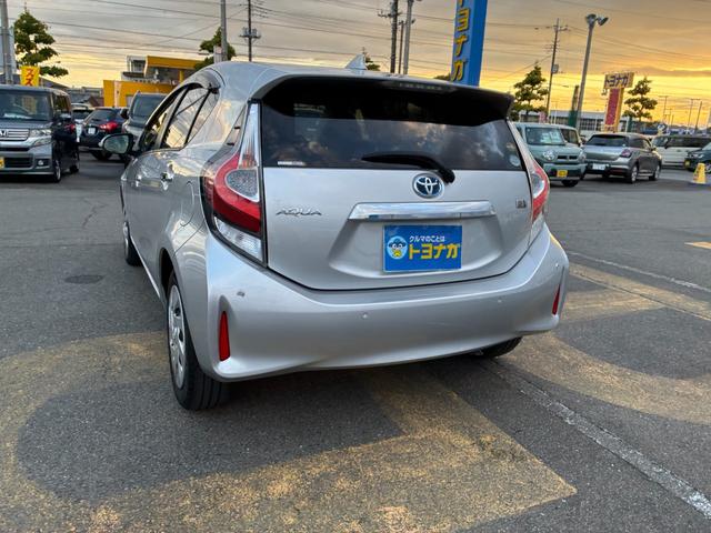 アクア Sスタイルブラック 純正ナビ TV Bluetooth コーナーセンサー LEDヘッドライト ビルトインETC スマートキー フロアマット ドアバイザー ステアリングスイッチ(37枚目)