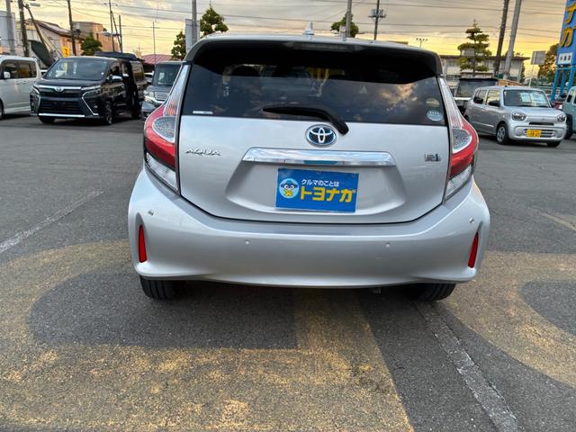 アクア Sスタイルブラック 純正ナビ TV Bluetooth コーナーセンサー LEDヘッドライト ビルトインETC スマートキー フロアマット ドアバイザー ステアリングスイッチ(39枚目)