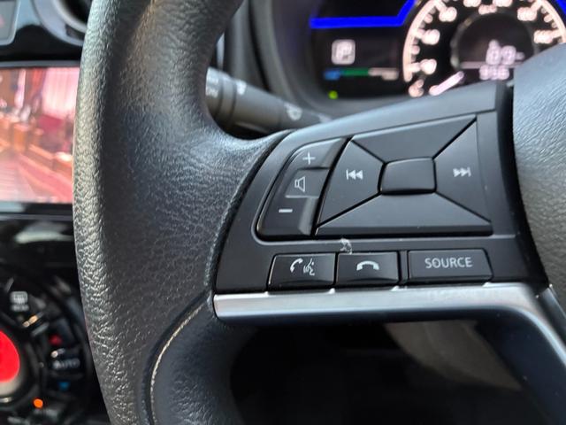 ノート e-パワー X 純正ナビ フルセグTV Bluetooth アラウンドビューモニター ドライブレコーダー コーナーセンサー ETC LEDヘッドライト フォグランプ アルミホイール フロアマット ドアバイザー(14枚目)