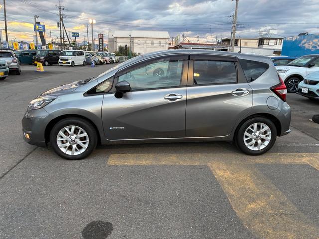 ノート e-パワー X 純正ナビ フルセグTV Bluetooth アラウンドビューモニター ドライブレコーダー コーナーセンサー ETC LEDヘッドライト フォグランプ アルミホイール フロアマット ドアバイザー(28枚目)