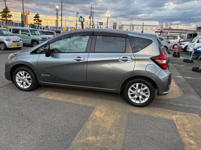 ノート e-パワー X 純正ナビ フルセグTV Bluetooth アラウンドビューモニター ドライブレコーダー コーナーセンサー ETC LEDヘッドライト フォグランプ アルミホイール フロアマット ドアバイザー(32枚目)