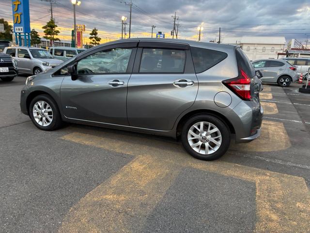 ノート e-パワー X 純正ナビ フルセグTV Bluetooth アラウンドビューモニター ドライブレコーダー コーナーセンサー ETC LEDヘッドライト フォグランプ アルミホイール フロアマット ドアバイザー(33枚目)