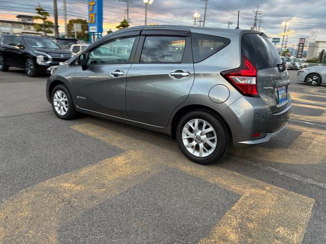 ノート e-パワー X 純正ナビ フルセグTV Bluetooth アラウンドビューモニター ドライブレコーダー コーナーセンサー ETC LEDヘッドライト フォグランプ アルミホイール フロアマット ドアバイザー(35枚目)