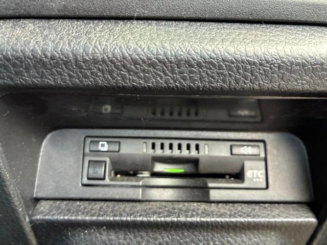 ヴォクシー ZS 純正9インチナビ バックカメラ 両側PSD ビルトインETC 前後ドライブレコーダー(10枚目)