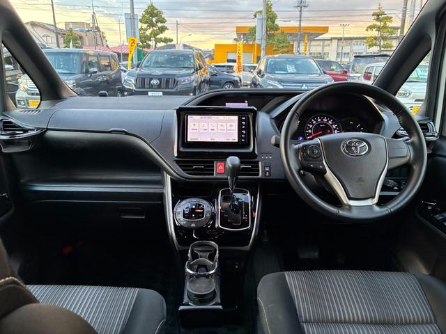 ヴォクシー 純正ナビ TV バックカメラ 両側PSD(3枚目)