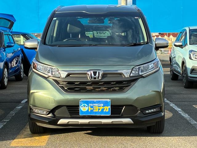 フリードハイブリッド ハイブリッド・クロスター 4WD 純正インターナビ バックカメラ 両側パワースライドドア アクティブコーナーライト 前後ドラレコ ビルトインETC ヒーター付きコンビシート LEDオートライト 雹凹(2枚目)